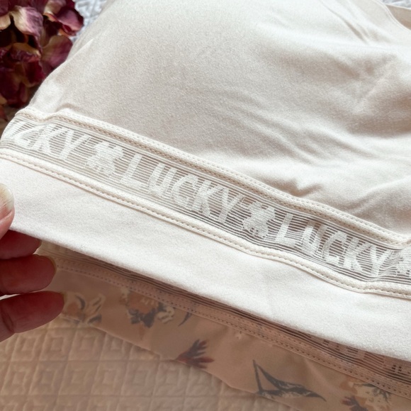 NWT Lucky Brand 2-Pack Logo Seamless Wire-free Bralettes Size XL - Picture 9 of 13